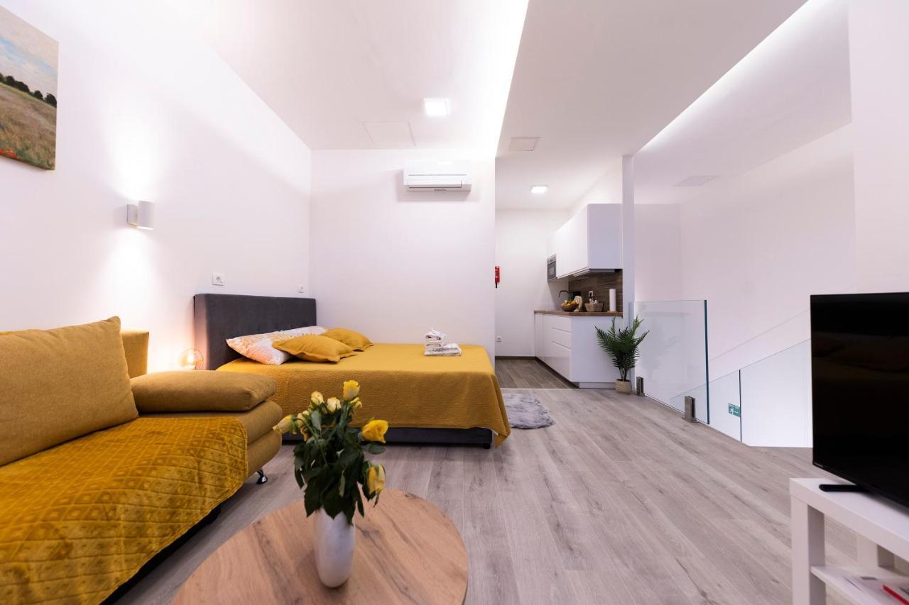 Studio Apartments Heart Of Zadar Exterior photo
